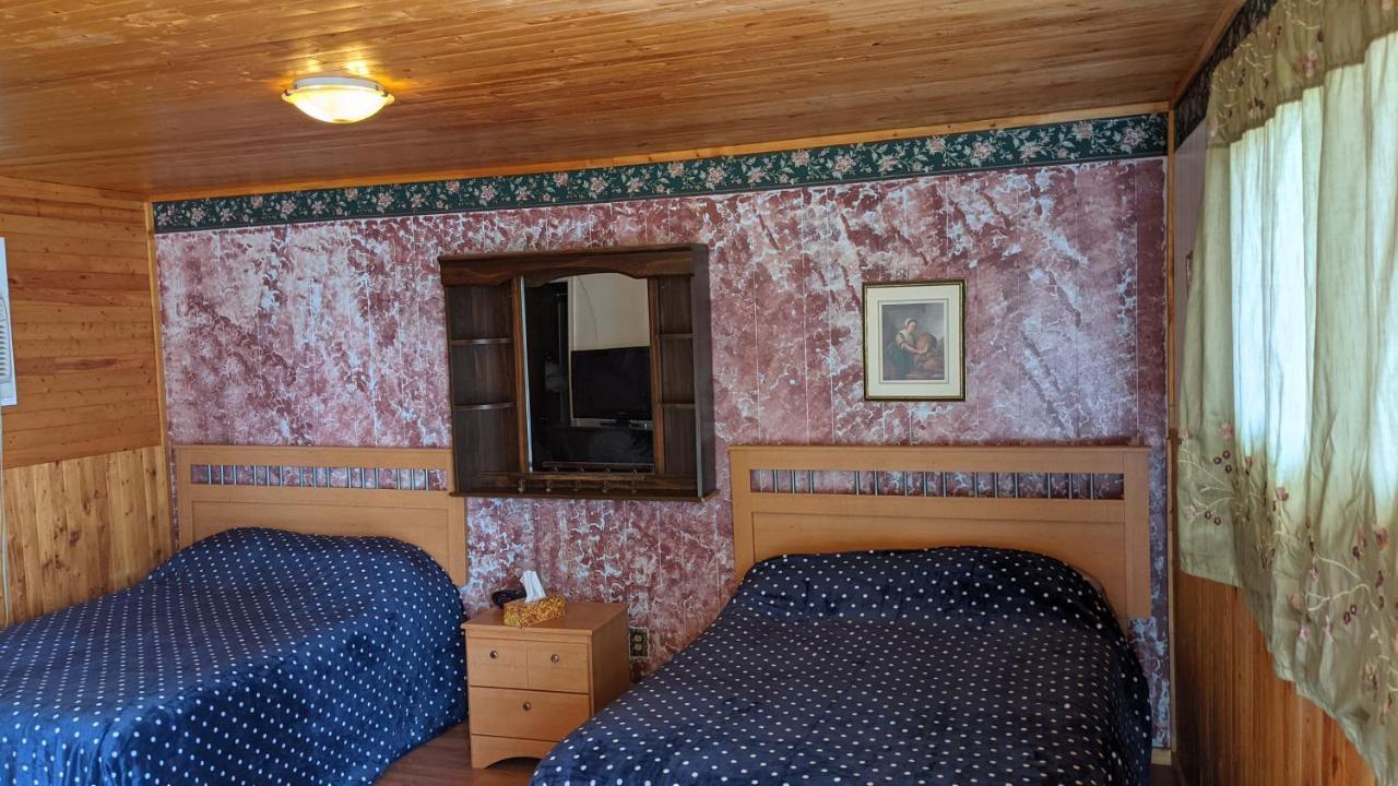 Balgonie Motel Motor Inn Pilot Butte Eksteriør bilde